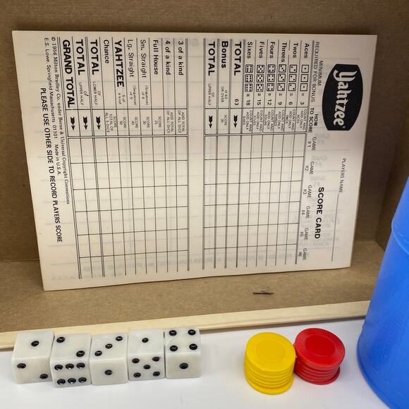 Vintage 1978 Milton Bradley Yahtzee Game Complete with Scorecard EUC - Picture 5 of 8